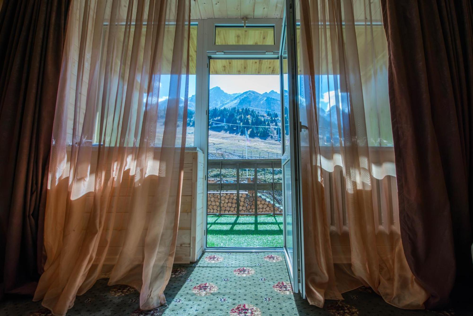 Shymbulak Resort Hotel Almaty Rom bilde